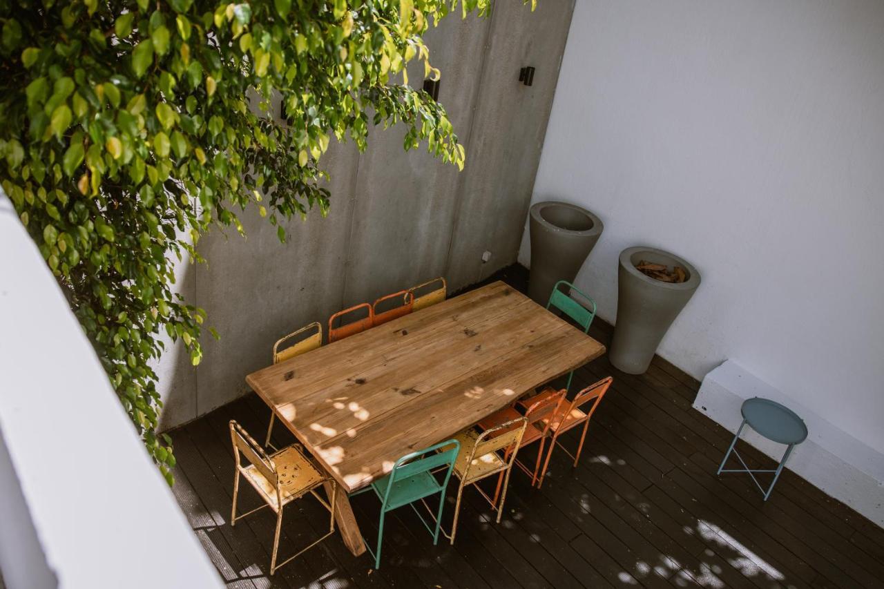 The Lx Hill Hostel Lisbon Exterior photo