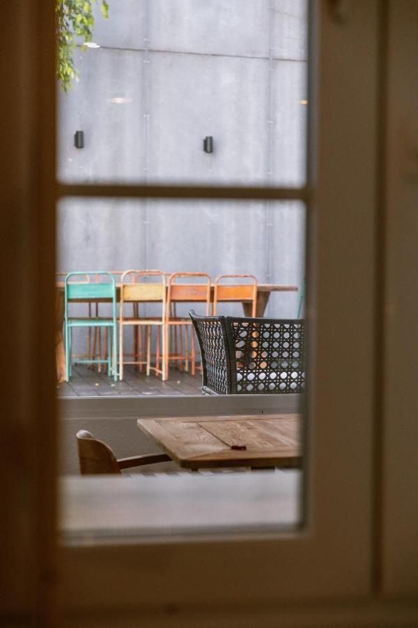 The Lx Hill Hostel Lisbon Exterior photo