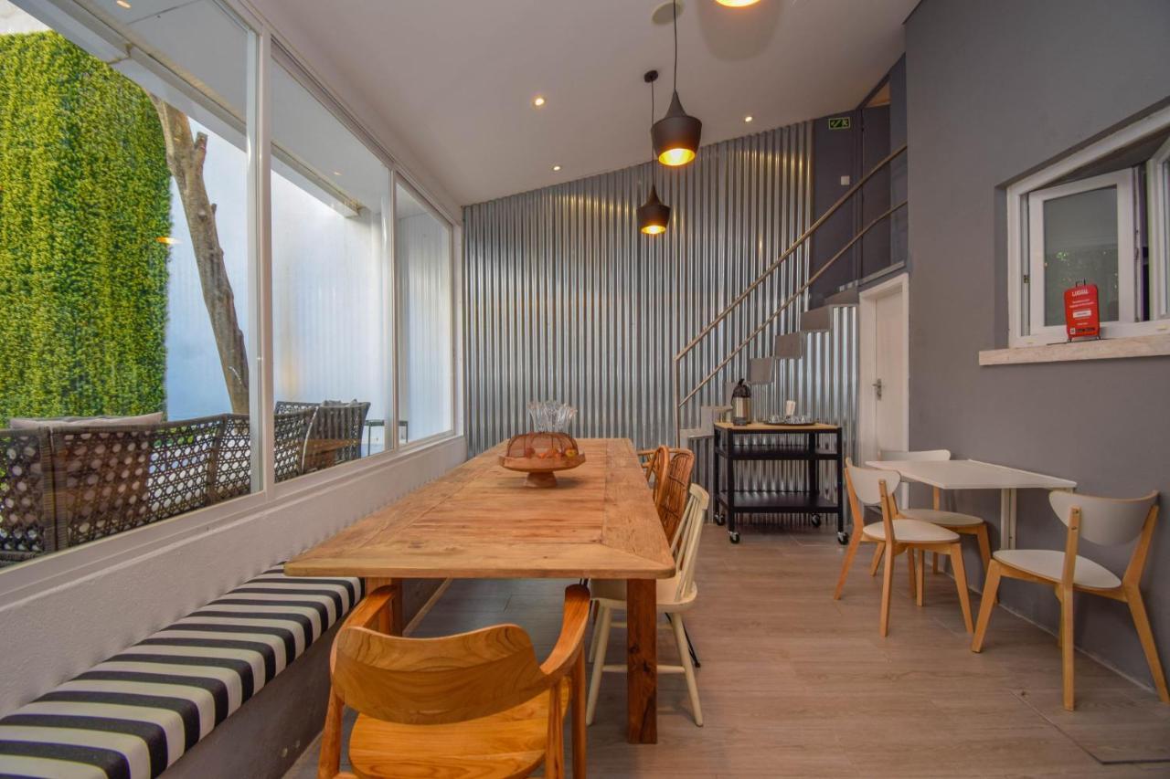 The Lx Hill Hostel Lisbon Exterior photo