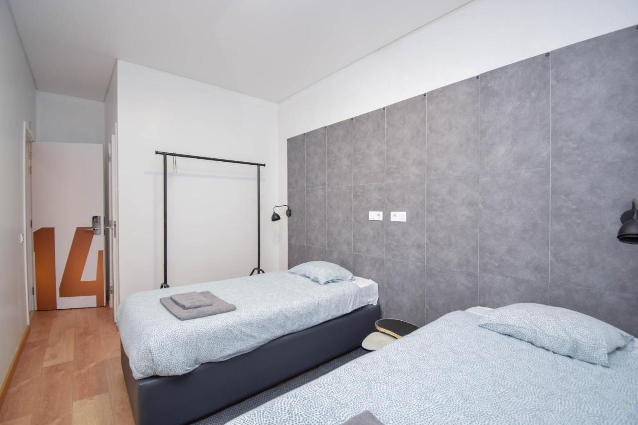 The Lx Hill Hostel Lisbon Exterior photo